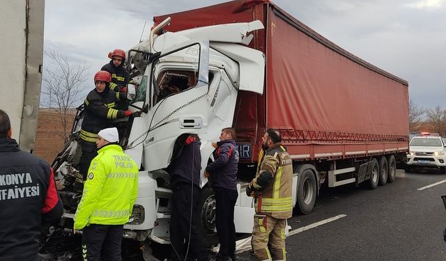 Konya’nın Kulu İlçesinde Tır Çarpıştı: 1 Yaralı