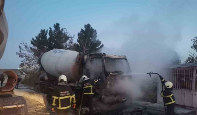 Mardin’de Beton Mikseri Seyir Halindeyken Alev aldı