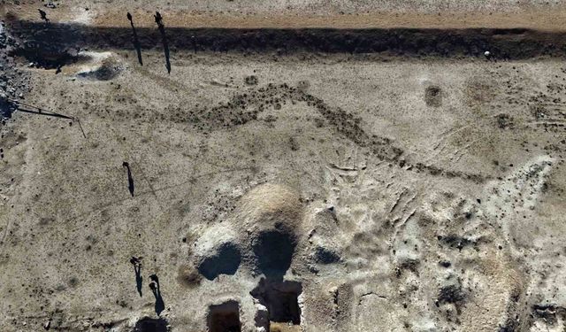 Şam Kırsalında Binlerce Kişinin Gömdüğü Toplu Mezar Ortaya Çıktı