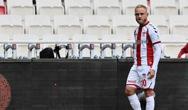 Sivasspor Taraftarları, Alex Pritchard'tan Kayserispor Maçında Çıkış Bekliyor