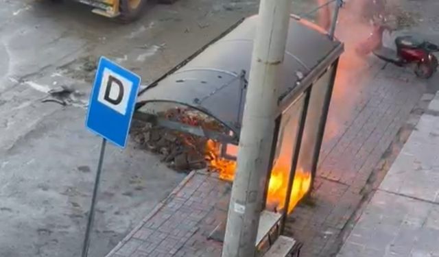 Adana’da İş Makinesi Elektrik Tellerine Zarar Verdi, Yangın Çıktı