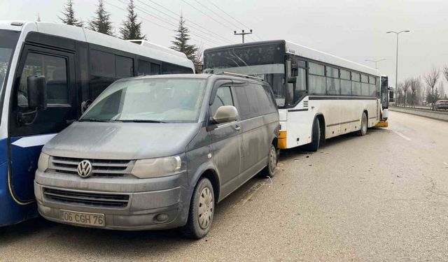 Ankara’da Zincirleme Trafik Kazasında 31 Kişi Yaralandı