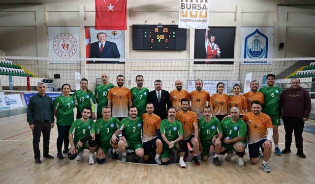 Bursa Belediyeler Arası Voleybol Dostluk Turnuvası Başladı