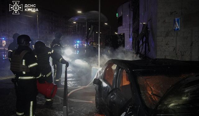 Rusya’nın Kiev’e Gerçekleştirdiği Füzeli Saldırıda 3 Kişi Hayatını Kaybetti, 3 Kişi Yaralandı