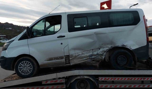 Samsun-Ankara Karayolu'nda Trafik Kazası: 5 Yaralı