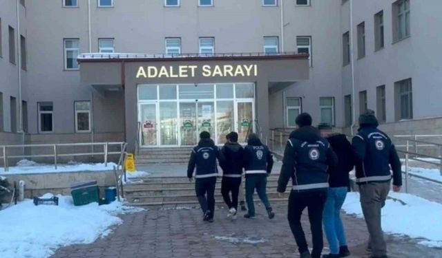 Sivas’ta Yasa Dışı Göçmen Operasyonu: 2 Kişi Tutuklandı