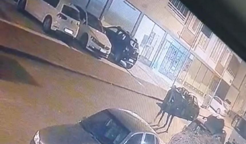 Kırşehir'de Alkollü Kişiler Otomobillerin Aynalarını Kırdı!nxch