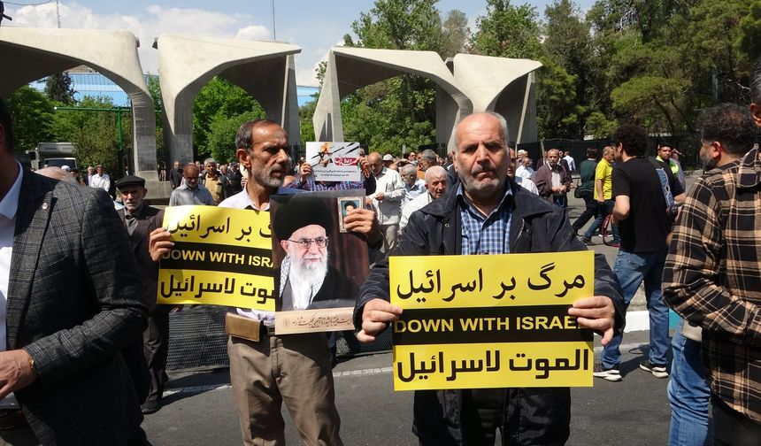 Tahran'da İran'a Yönelik İsrail Saldırıları Protesto Edildi!