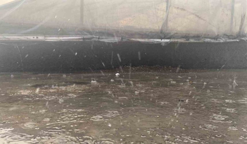 Çankırı'da Fırtına ve Sağanak Yağış Korkuttu!