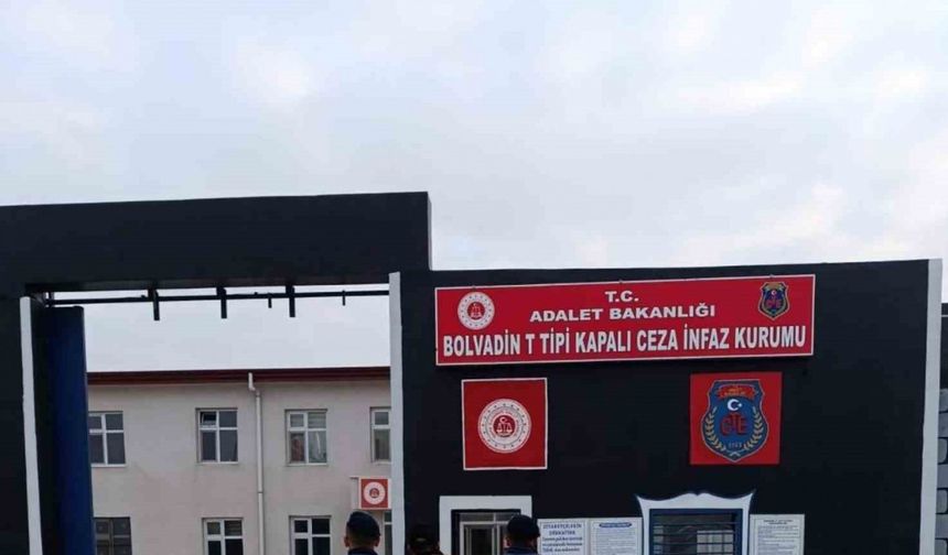 Afyonkarahisar’da Aranan 2 Şahıs Jandarma Tarafından Yakalandı