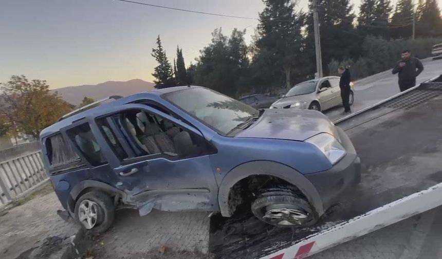 Sakarya'da Trafik Kazası: 5 Yaralı