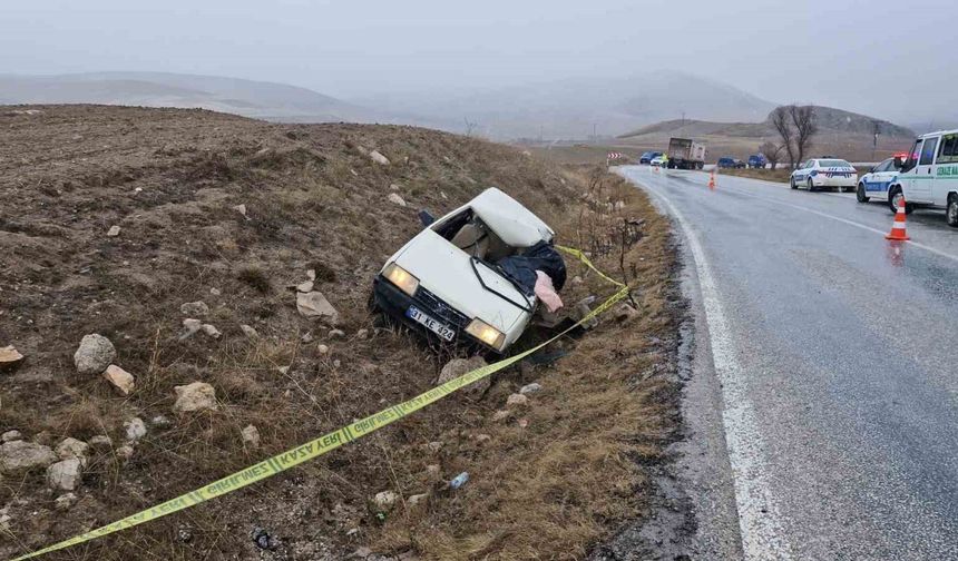 Çorum’da Feci Kaza: BİM Kamyonu ile Çarpışan Otomobilde 1 Ölü, 1 Yaralı