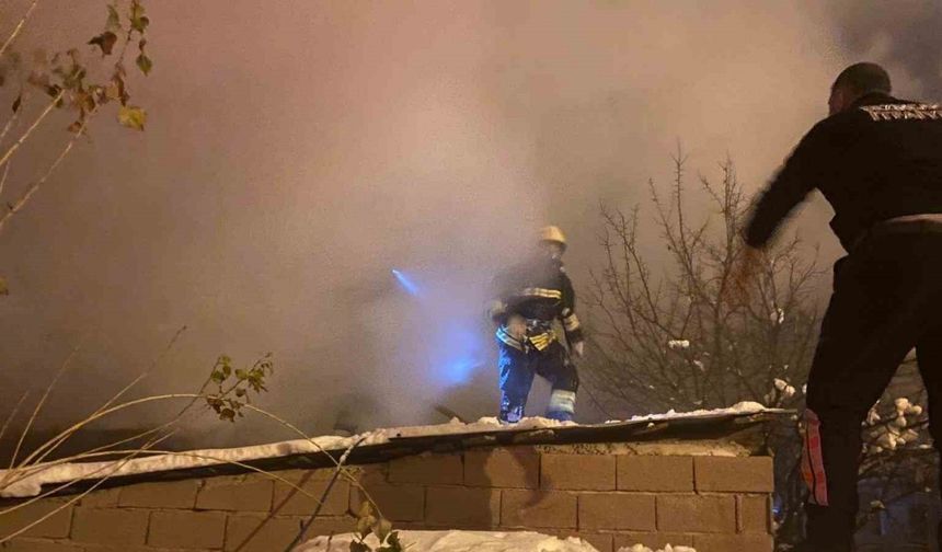 Erzincan’da Çıkan Yangın Korkuttu