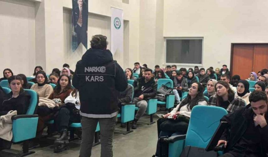 Kars’ta Üniversite Öğrencilerine Uyuşturucuya Karşı Farkındalık Eğitimi