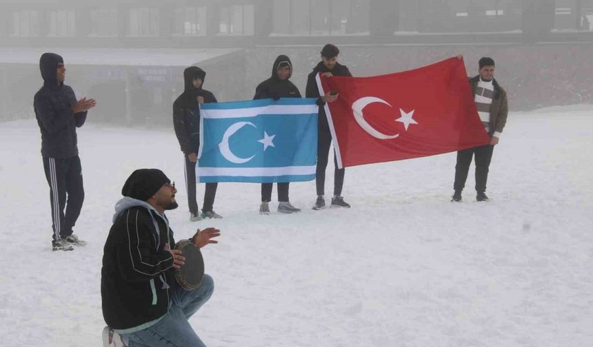 Kayseri Erciyes’te İlk Defa Kar Gören Iraklı Türkmenler Eğlenceli Anlar Yaşadı