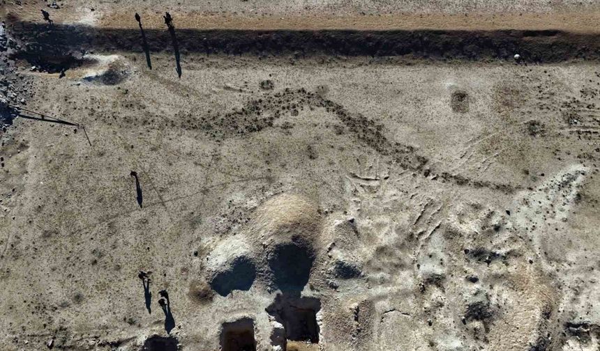 Şam Kırsalında Binlerce Kişinin Gömdüğü Toplu Mezar Ortaya Çıktı