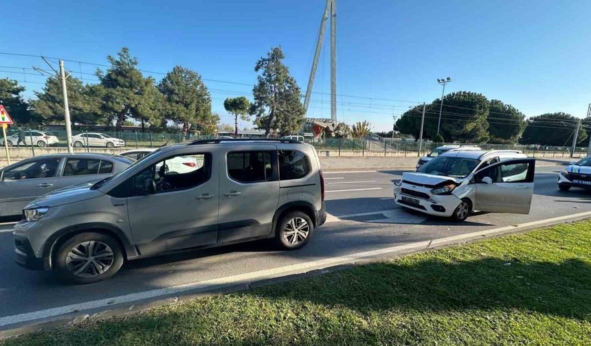 Samsun’da İki Ticari Araç Çarpıştı: 1 Yaralı