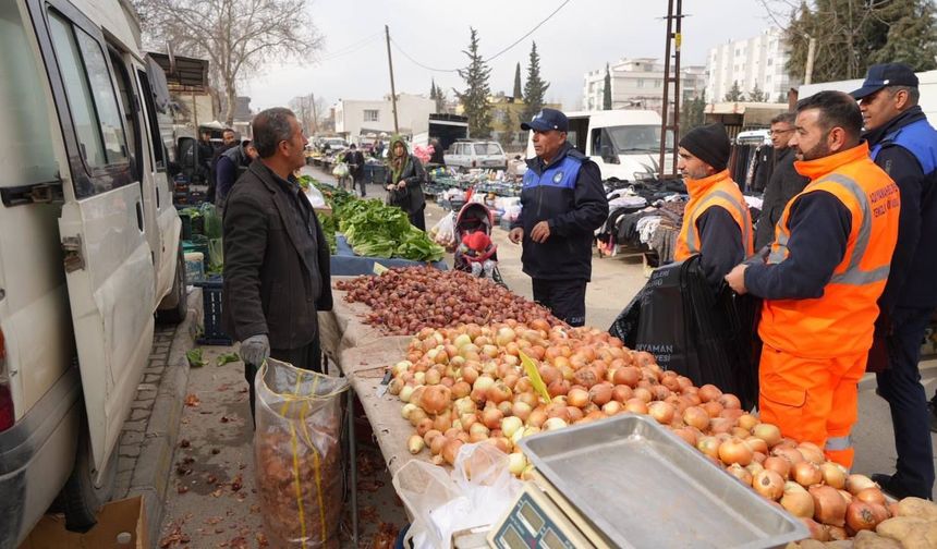 Adıyaman Belediyesi Semt Pazarlarında Çevre Temizliği İçin Yeni Uygulama Başlattı