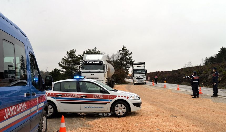 Bilecik'te Kapsamlı Güvenlik Operasyonu: 5 Şüpheli Tutuklandı