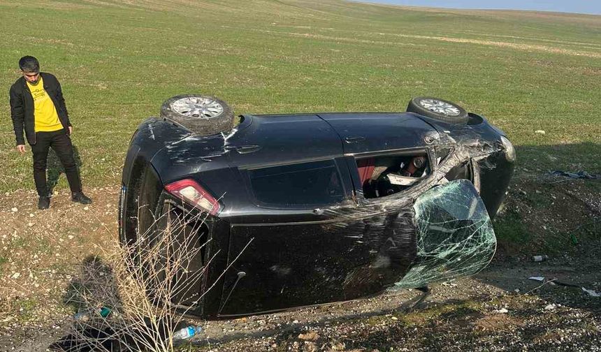 Diyarbakır’ın Silvan İlçesinde Takla Atan Otomobilde 1 Yaralı