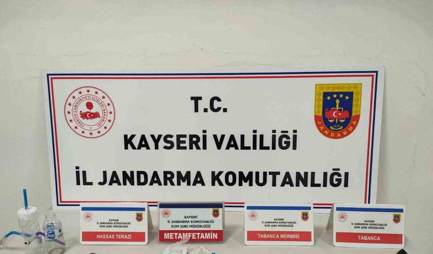 Kayseri Bünyan’da Uyuşturucu Operasyonu: 80 Gram Madde ve Silah Ele Geçirildi, 2 Kişi Gözaltına