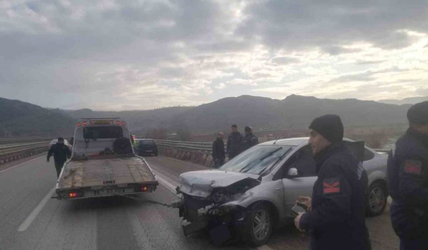 Kırıkkale'de Kontrolsüz Araç Faciası: Otomobil Hurdaya Dönüştü