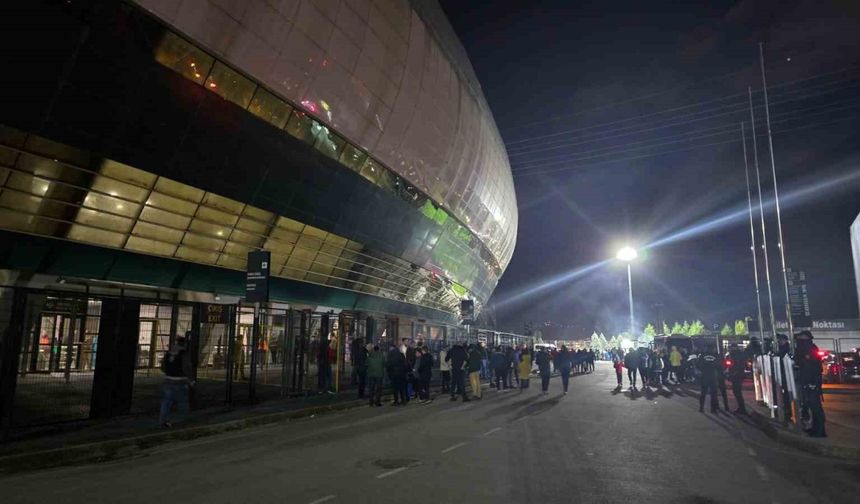 Kocaelispor, Taraftarının Güvenlikte Alınan Eşyalarını Geri Alma Kolaylığı Sağladı