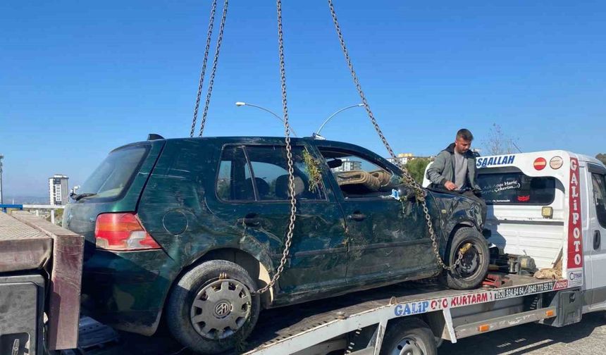 Osmaniye’de Köprüden Dereye Uçan Otomobilde 2 Yaralı