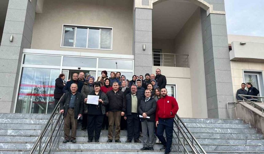 Şuhut’un İlk Kadın Muhtarı Selma Peynirci Göreve Başladı