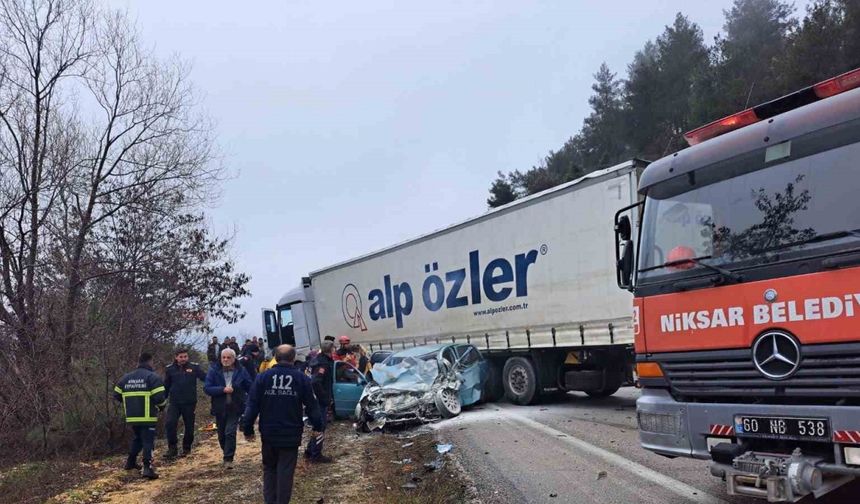 Tokat-Niksar Karayolunda Feci Kaza: 2 Ölü, 1 Ağır Yaralı