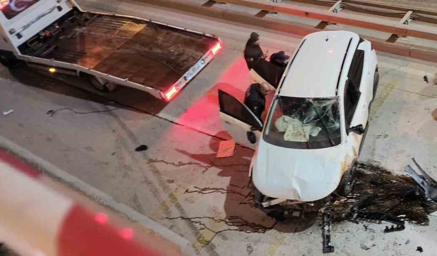 Tokat'ın Turhal İlçesinde Alkollü Sürücünün Düşürdüğü Araçta 2 Yaralı