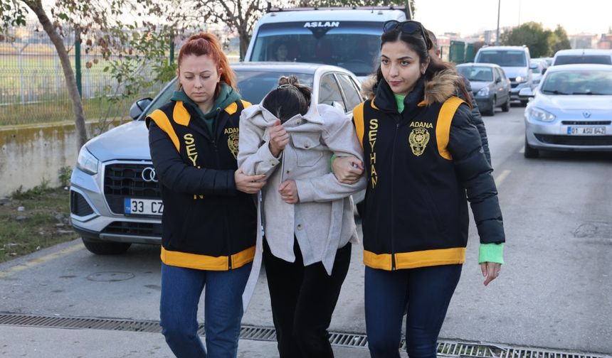 Adana'da Otobüs İçi Dehşeti: Boşanma Kavgası Kanlı Sonuçlandı