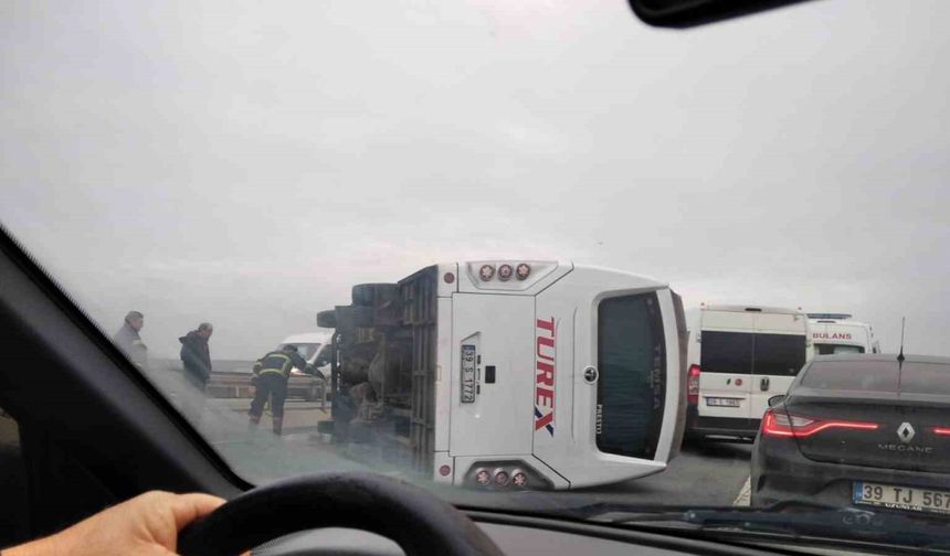 Kırklareli’nde Midibüs Devrildi: 5 İşçi Yaralandı