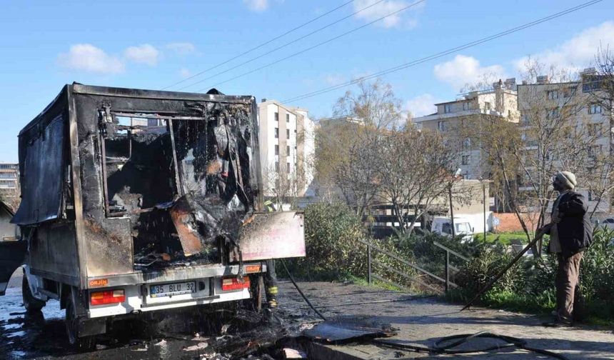 Mobil Lokma Aracında Yangın Çıktı