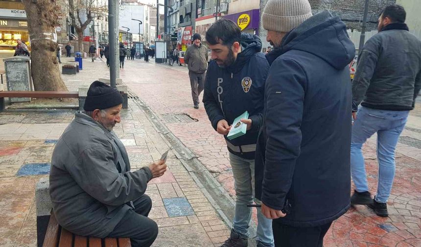 Polis Ekiplerinden Cadde Cadde Dolandırıcılık Uyarısı