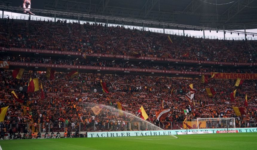 Galatasaray - AZ Alkmaar Maçı Tarihe Geçiyor!