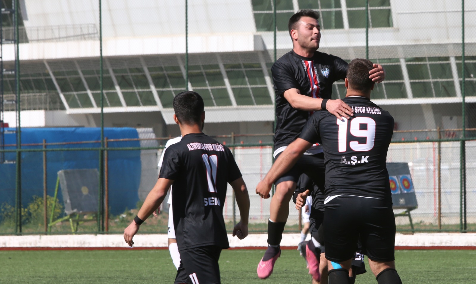 Sivas’ta Şampiyon Hangi Kulüp Olacak  (1)