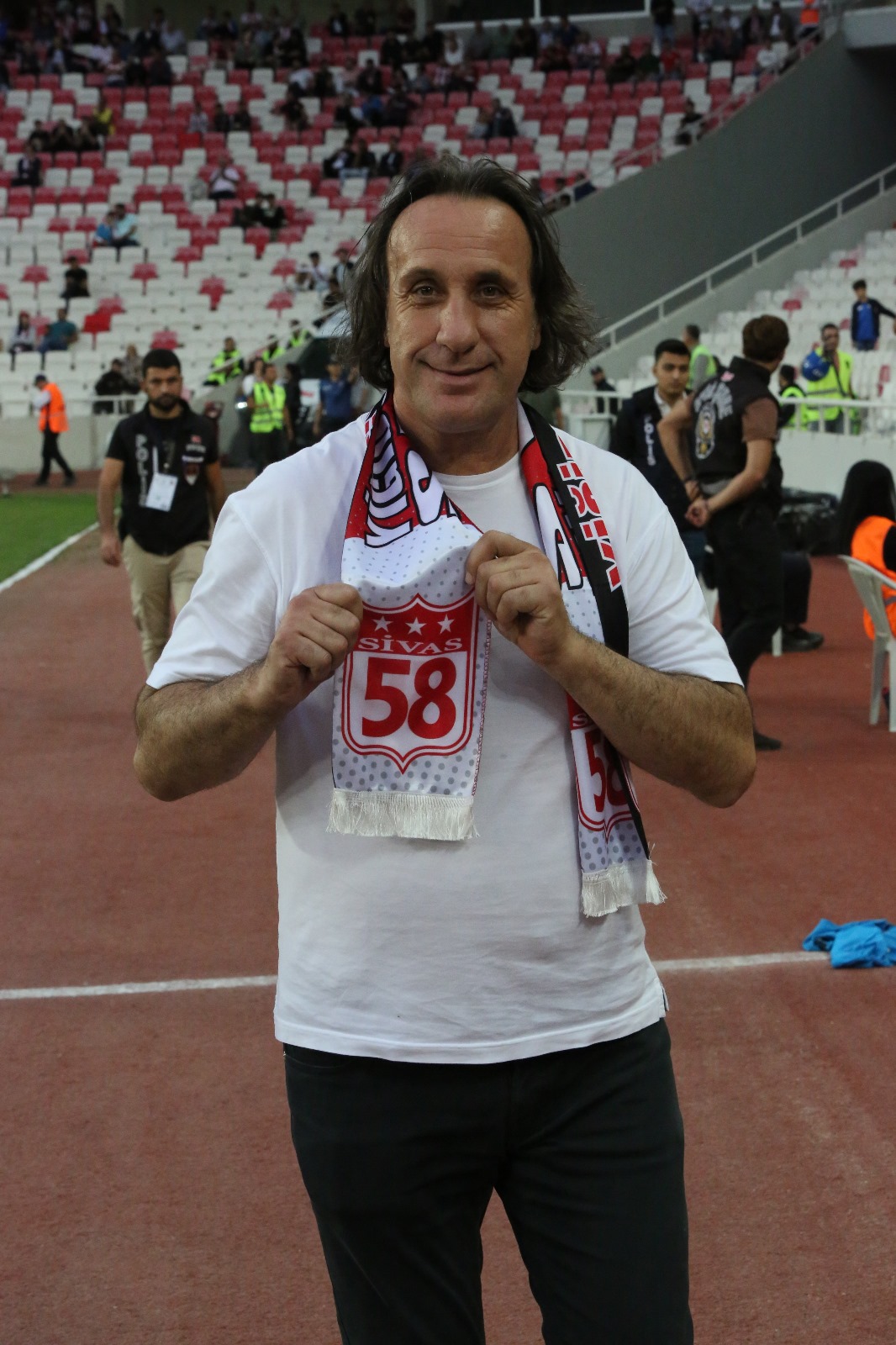 Murat Özkaya