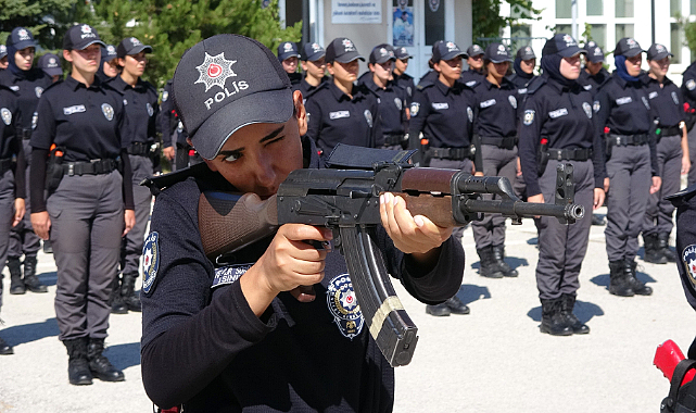 Polis Maaslari Ne Kadar