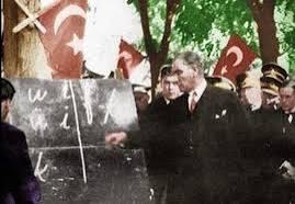 Atatürk Kara Tahta