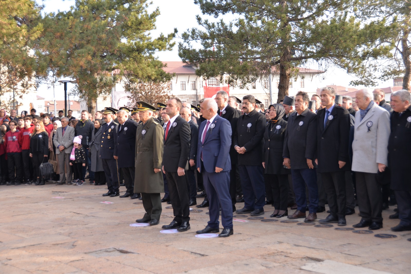 Mustafa Kemal Ataturku 86 Yilinda Sivasta Saygi Ve Minnetle Andik 8