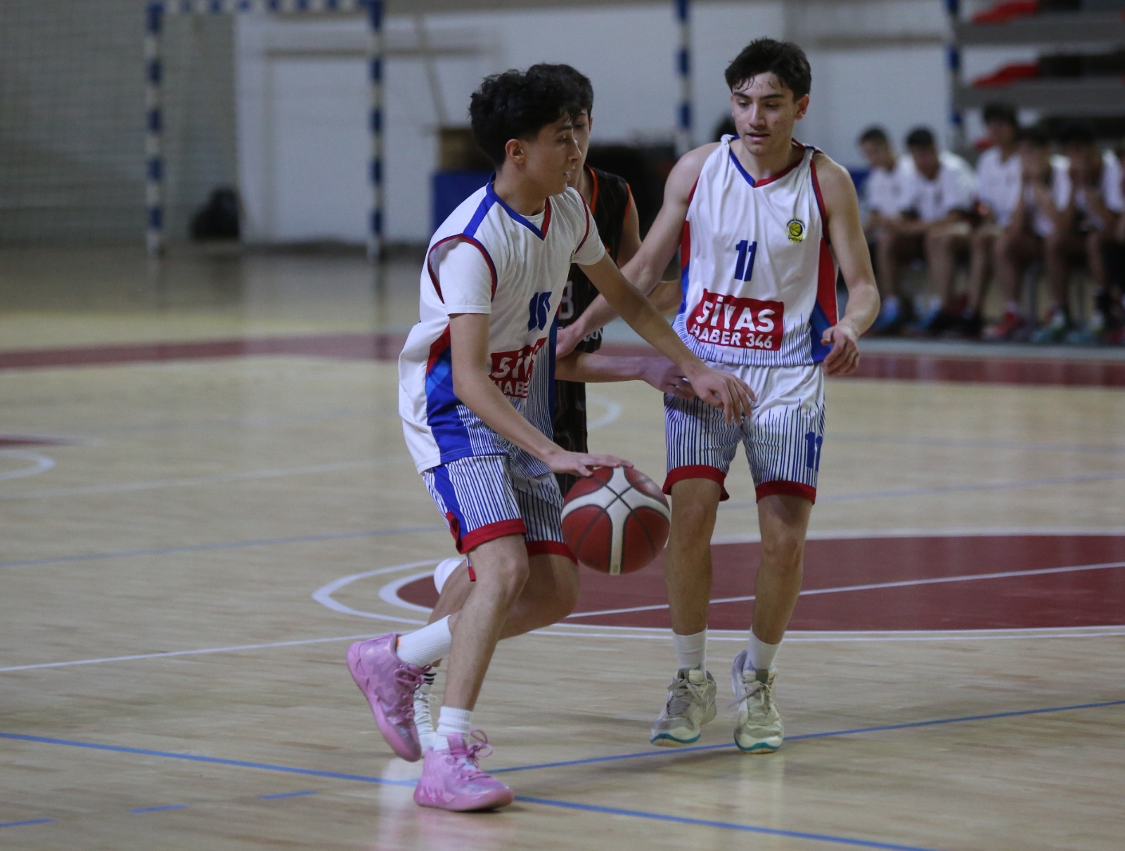 Sivas’ta Basketbolda Crosspor Rüzgârı Esiyor