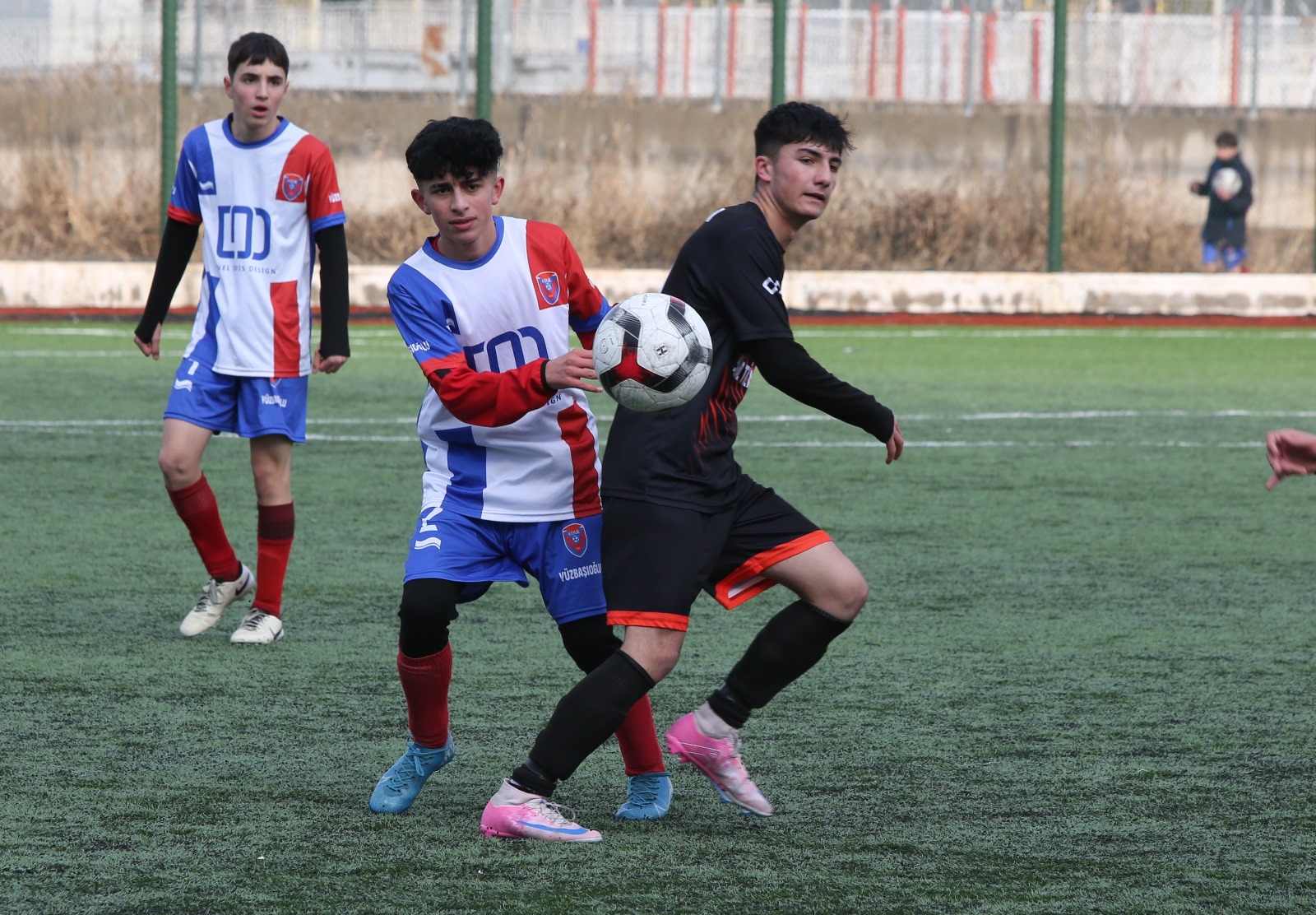 U16 Futbolda Capraz Yari Final Heyecani Yasanacak 5