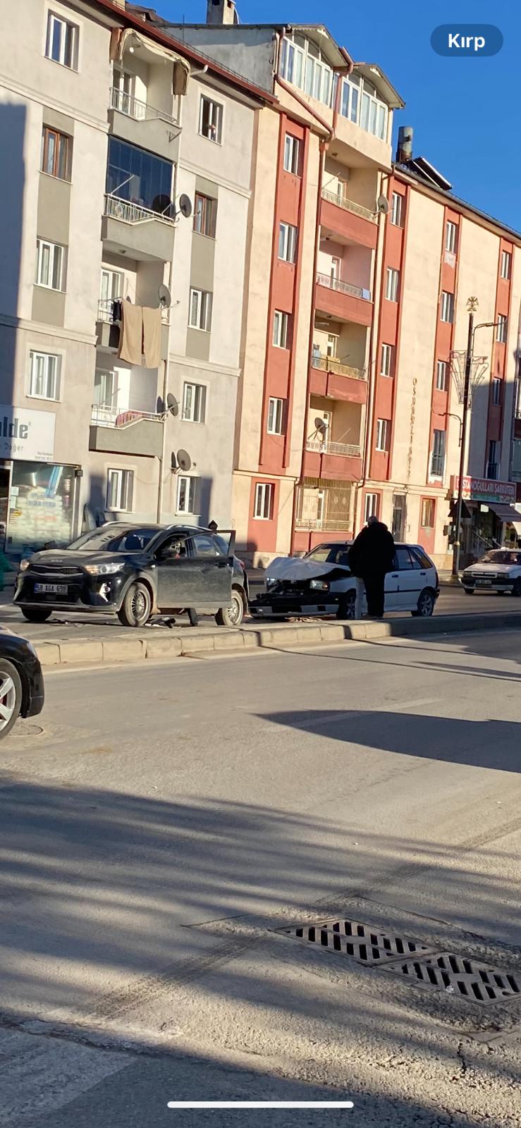 Sivas Abdulvahapgazi Caddesinde Trafik Kazasi