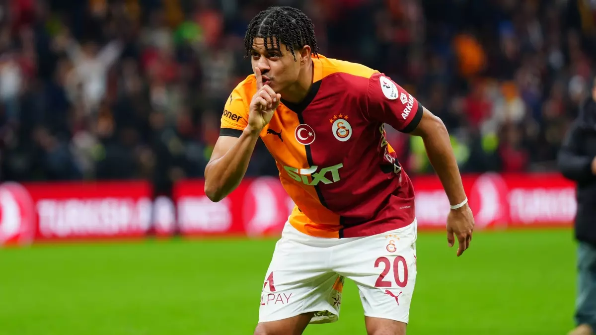 T25 Sara Galatasaray Fenerbah 249