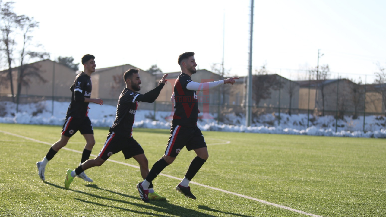 Sivasta Imranlispor Liderlik Koltugunda 2